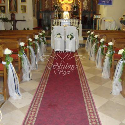 Kościół w Tulcach, dekoracja na ślub