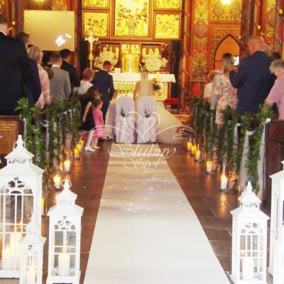 Ślubne dekoracje kościoła
